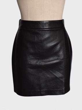 Wilfred Faux Leather Mini Skirt